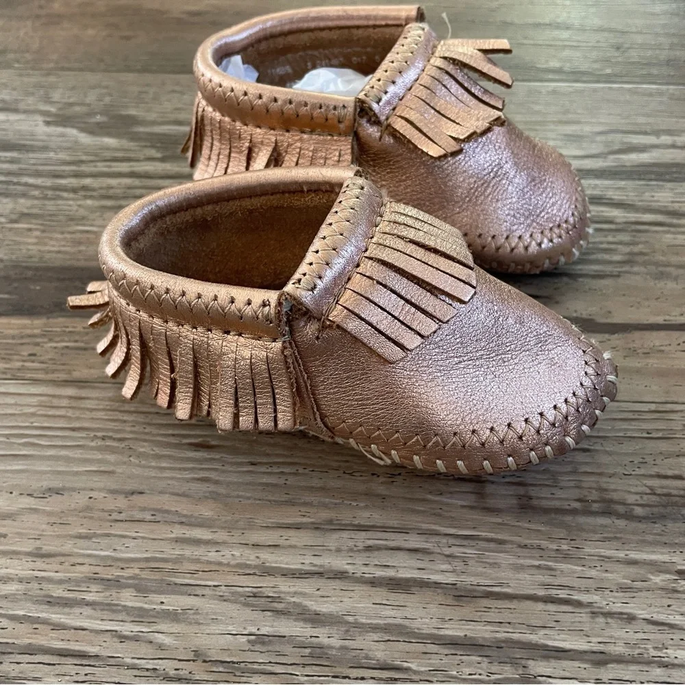 Minnetonka rose gold leather moccasins 3